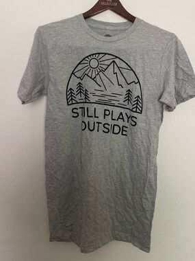 Men's Gray 'Still Plays Outside' Graphic Tee